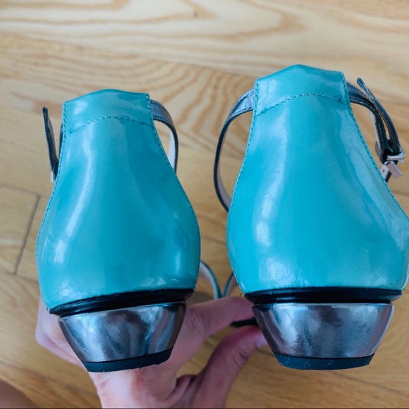 GIORGIO ARMANI turquoise print sandals - Picture 3 of 5